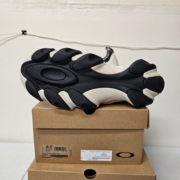 Brand New Y2K Oakley Factory Team Flesh Brain Dead Milk Size 8.5 main image 4